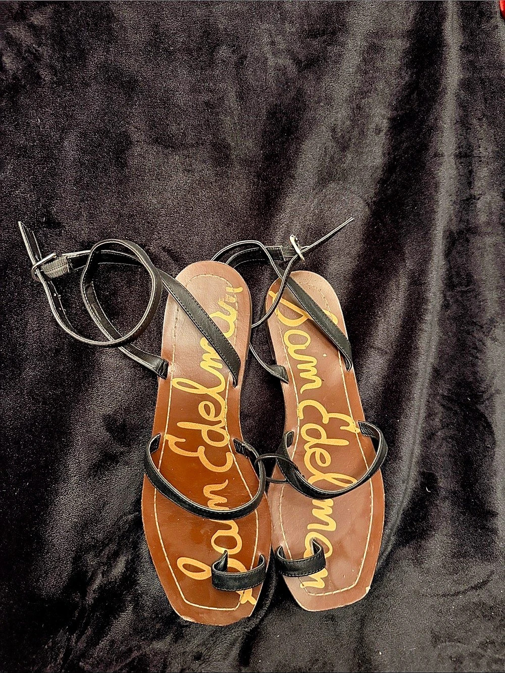 Sam Edelman Tenly Strappy Flat Sandal in Black & Brown
